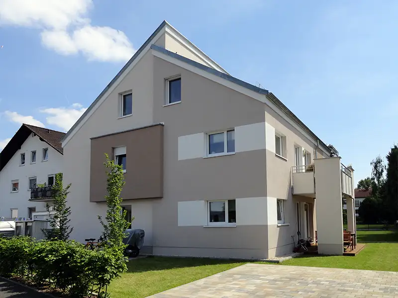 Rochner & Stahl Immobilien GmbH: Mehrfamilienhaus Heydnstr. 7, 63743 Obernau – Vorderansicht