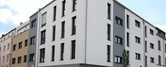 Rochner & Stahl Immobilien GmbH: Mehrfamilienhaus, Schlesierstr.4, 63739 Aschaffenburg (Vorderansicht)