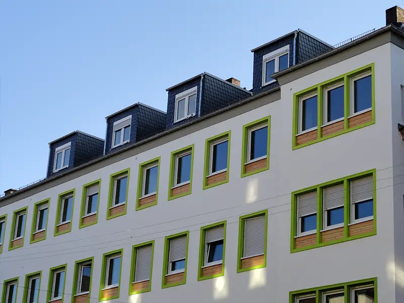 Rochner & Stahl: Immobilien GmbH Mehrfamilienhaus, Studentenapartments, Würzburger-Str. 50, 63739 Aschaffenburg – Vorderansicht