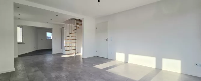 Wohn-u. Esszimmer Maisonette Wohnung